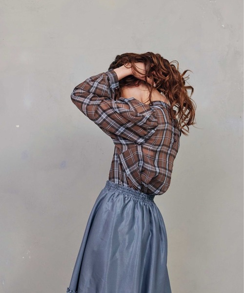 KOH.style（コースタイル）の「ボリューム袖チェックトップス（シャツ/ブラウス・レディース・ブラック/ブラウン/オフホワイト・FREE）」の13枚目の写真
