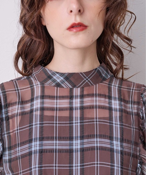 KOH.style（コースタイル）の「ボリューム袖チェックトップス（シャツ/ブラウス・レディース・ブラック/ブラウン/オフホワイト・FREE）」の16枚目の写真