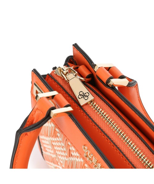 Guess（ゲス）の「KATEY Mini Satchel（ハンドバッグ・レディース・ブラック/オレンジ・ONE SIZE）」の4枚目の写真