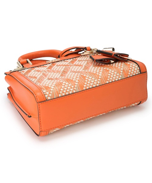 Guess（ゲス）の「KATEY Mini Satchel（ハンドバッグ・レディース・ブラック/オレンジ・ONE SIZE）」の8枚目の写真