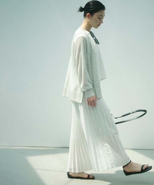 coen(コーエン)の「サラコVネックシアーニットカーディガン(カーディガン/ボレロ・レディース・ライトグレー/ベージュ/オレンジ/ケリー/ロイヤルブルー/ブラック・FREE)」の10枚目の写真