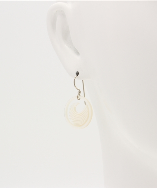 Kahiko（カヒコ）の「【Kahiko】LEIGHTON LAM パールカービングピアス（ピアス（両耳用）・レディース・その他11/その他12/その他14/シルバー/クリア・FREE）」の13枚目の写真