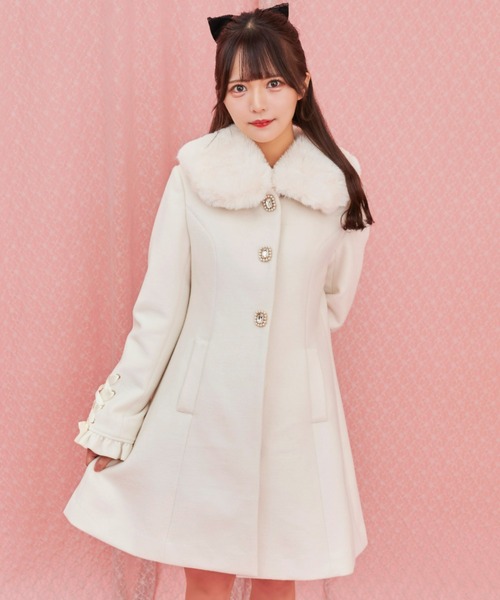 Secret Honey（シークレットハニー）の「袖レースアップビジューボタンコート（その他アウター・レディース・グレー/オフホワイト・MEDIUM）」の11枚目の写真