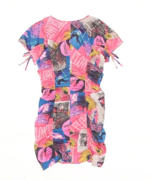 Desigual(デシグアル)の「コラージュ ギャザー ショートワンピース(ワンピース・レディース・レッド・L/S/XS/M/XL)」の2枚目の写真