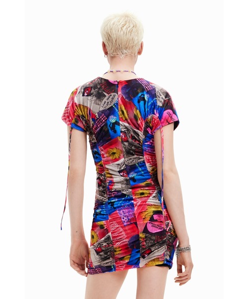 Desigual(デシグアル)の「コラージュ ギャザー ショートワンピース(ワンピース・レディース・レッド・L/S/XS/M/XL)」の4枚目の写真