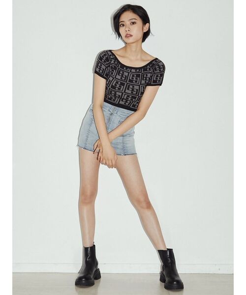 GYDA（ジェイダ）の「GG TILE PATTERN SHORTニットトップス（ニット/セーター・レディース・ブラック/ライトブルー/ベージュ・FREE）」の18枚目の写真