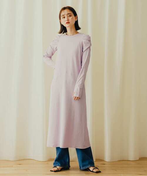 SENSE OF PLACE by URBAN RESEARCH(センスオブプレイスバイアーバンリサーチ)の「ボリュームスリーブアイラインカットワンピース(ワンピース・レディース・ラベンダー/ブラック/ライトベージュ・ONE/S)」の6枚目の写真