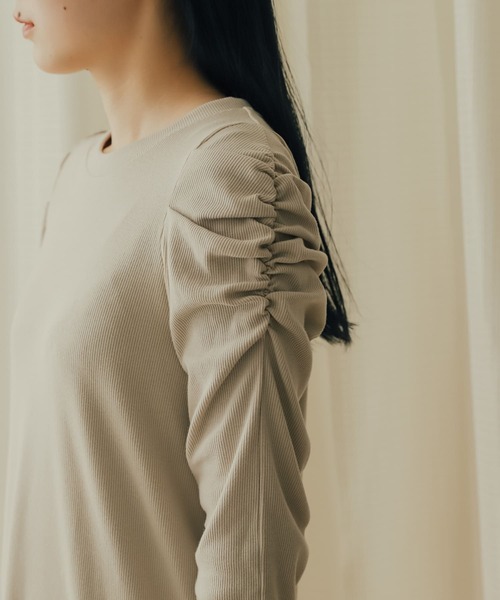 SENSE OF PLACE by URBAN RESEARCH(センスオブプレイスバイアーバンリサーチ)の「ボリュームスリーブアイラインカットワンピース(ワンピース・レディース・ラベンダー/ブラック/ライトベージュ・ONE/S)」の16枚目の写真