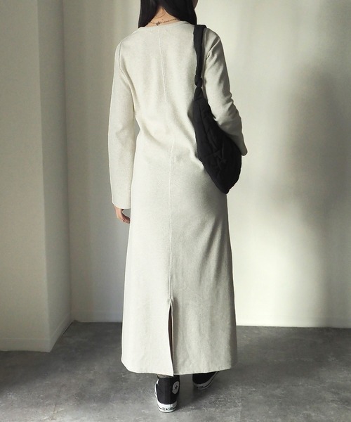 Riberry（リベリー）の「フレアスリーブテレコリブワンピース（ワンピース・レディース・ブルー/アイボリー/ブラック/オートミール・FREE）」の5枚目の写真