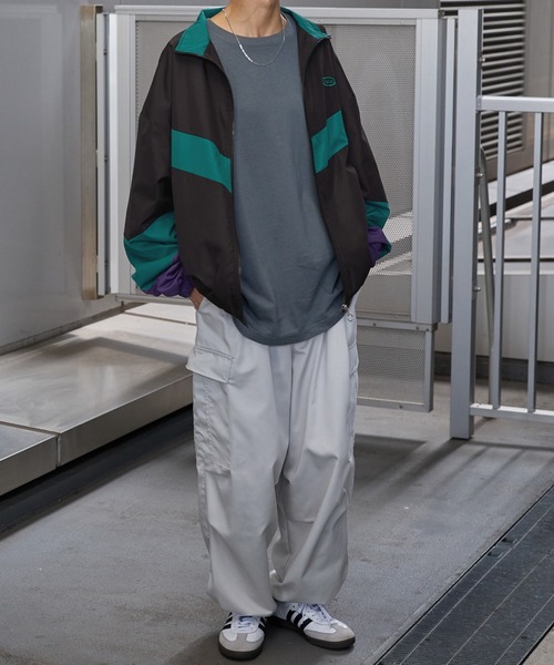 ビッグシルエット切り替えバイカラー ボリュームスリーブフルジップ