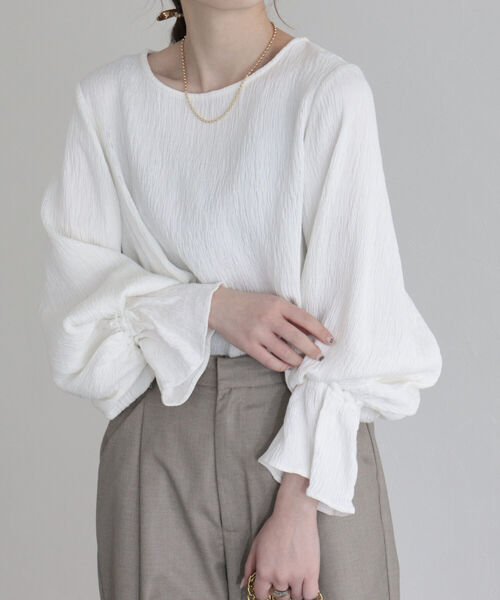 fredy emue（フレディエミュ）の「【fredy emue/フレディエミュ】楊柳袖口フレアーブラウス（シャツ/ブラウス・レディース・オフホワイト/ライトグリーン/ネイビー・38）」の7枚目の写真