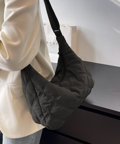 fd style（エフディ スタイル）の「ナイロン キルティング ショルダーバッグ（ショルダーバッグ・レディース・Olive /Black/Beige/Orange/LT.Gray・FREE）」の2枚目の写真