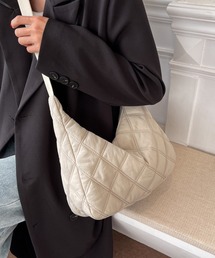 ナイロン キルティング ショルダーバッグ