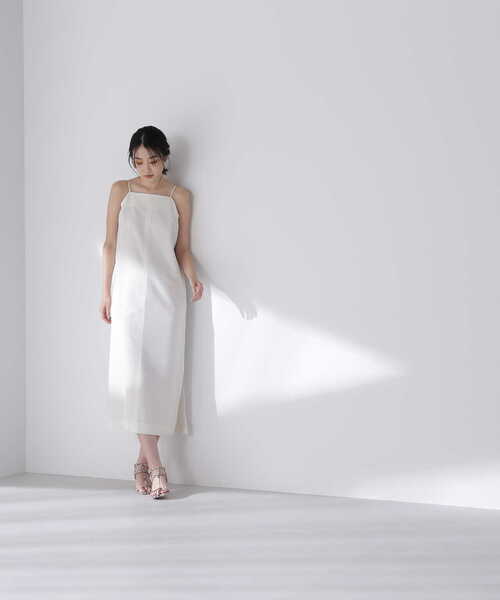 NATURAL BEAUTY BASIC（ナチュラルビューティーベーシック）の「◇【Oggi5月号掲載】＜ステッチワークセットアップ＞Iラインキャミワンピ（ワンピース・レディース・ブラック/イエロー/オフホワイト・SMALL/MEDIUM）」の8枚目の写真