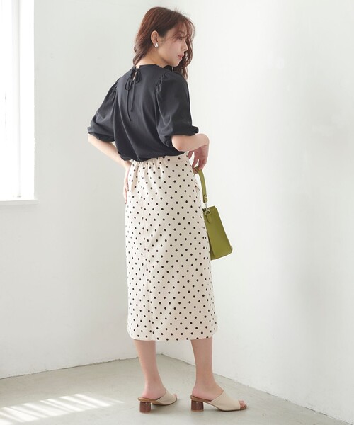Feroux(フェルゥ)の「【UVケア】バックリボンボリュームスリーブ Tシャツ(Tシャツ/カットソー・レディース・ホワイト系1/スカイブルー系/ブラック系/ピンク系/ホワイト系/アイボリー系/黄緑系/オレンジ系・F)」の14枚目の写真