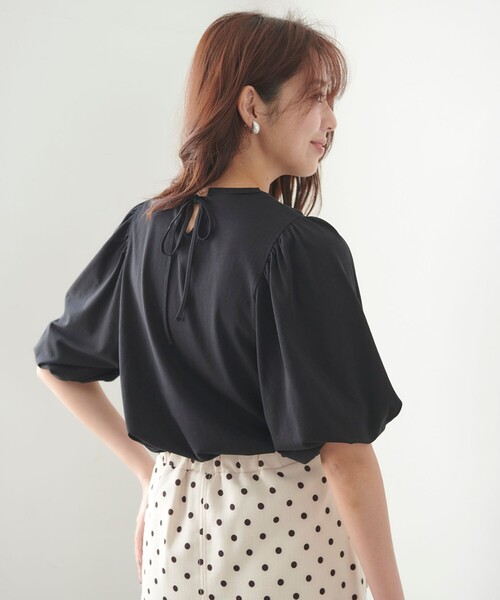 Feroux(フェルゥ)の「【UVケア】バックリボンボリュームスリーブ Tシャツ(Tシャツ/カットソー・レディース・ホワイト系1/スカイブルー系/ブラック系/ピンク系/ホワイト系/アイボリー系/黄緑系/オレンジ系・F)」の15枚目の写真