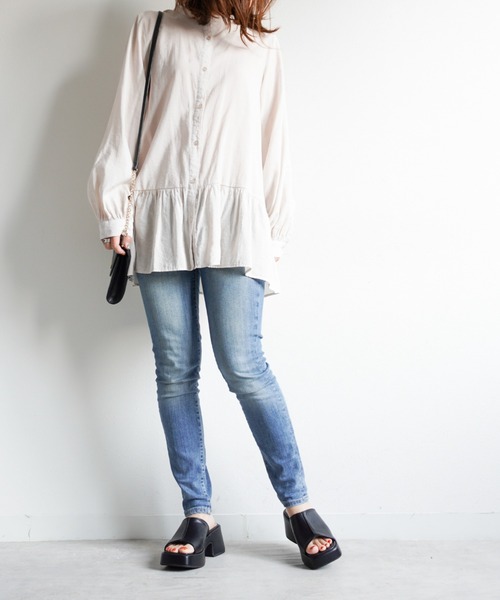 Fabby fabby（ファビィーファビィー）の「スクエア厚底ユニットサンダル（サンダル・レディース・ベージュ/ブラック/オフホワイト/オレンジ・MEDIUM/SMALL/LARGE）」の7枚目の写真