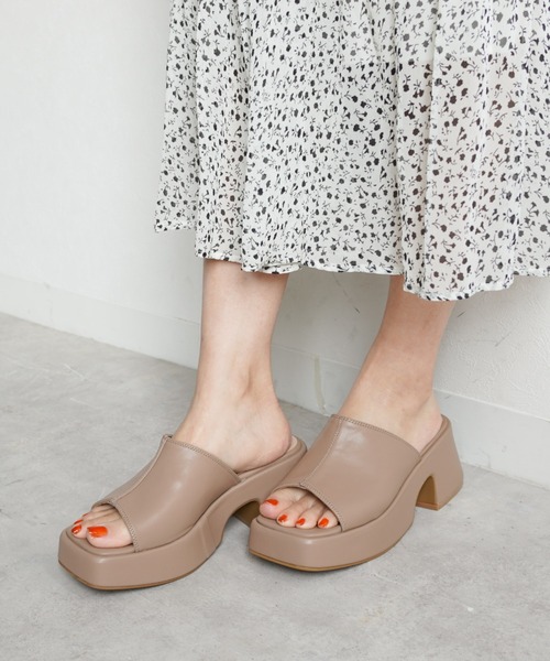 Fabby fabby（ファビィーファビィー）の「スクエア厚底ユニットサンダル（サンダル・レディース・ベージュ/ブラック/オフホワイト/オレンジ・MEDIUM/SMALL/LARGE）」の19枚目の写真