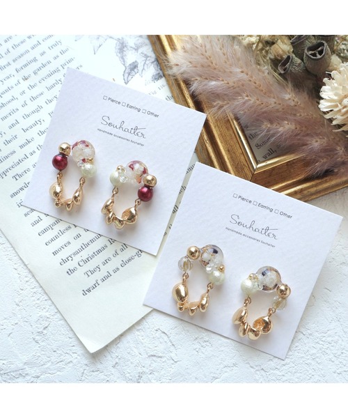 tone(トーン)の「【Souhaiter】melt hoopピアス(MA)(ピアス(両耳用)・レディース・レッド/ホワイト・FREE)」の1枚目の写真