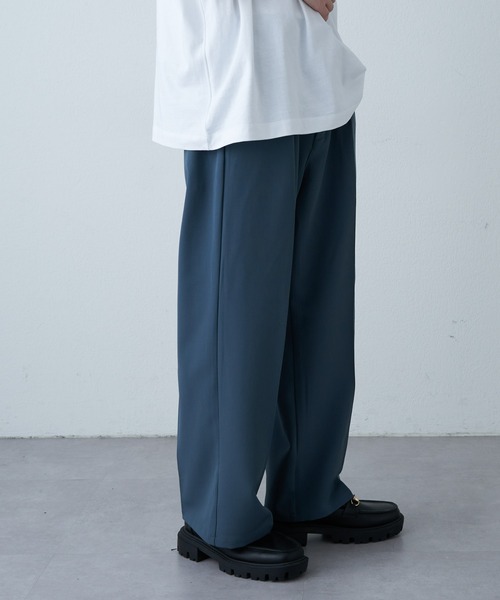 COLONY 2139(コロニートゥーワンスリーナイン)の「ストレッチイージーケアワイドパンツ(Re)(スラックス・メンズ・サックスブルー/チャコールグレー/ブラック/グレイッシュベージュ・MEDIUM/LARGE)」の16枚目の写真