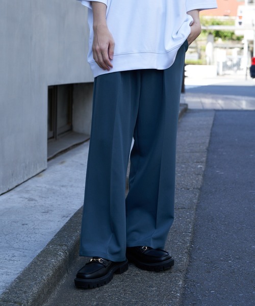 COLONY 2139(コロニートゥーワンスリーナイン)の「ストレッチイージーケアワイドパンツ(Re)(スラックス・メンズ・サックスブルー/チャコールグレー/ブラック/グレイッシュベージュ・MEDIUM/LARGE)」の8枚目の写真