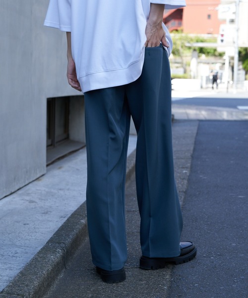 COLONY 2139(コロニートゥーワンスリーナイン)の「ストレッチイージーケアワイドパンツ(Re)(スラックス・メンズ・サックスブルー/チャコールグレー/ブラック/グレイッシュベージュ・MEDIUM/LARGE)」の10枚目の写真