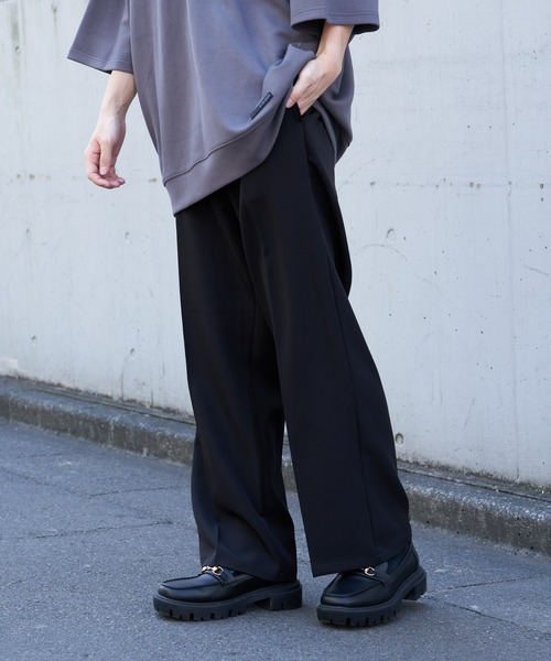 COLONY 2139(コロニートゥーワンスリーナイン)の「ストレッチイージーケアワイドパンツ(Re)(スラックス・メンズ・サックスブルー/チャコールグレー/ブラック/グレイッシュベージュ・MEDIUM/LARGE)」の17枚目の写真