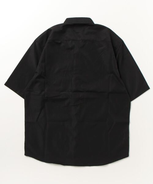 Figments（フィグメンツ）の「オーバーシルエットシャツ（シャツ/ブラウス・レディース・ブラック/ホワイト・FREE）」の13枚目の写真