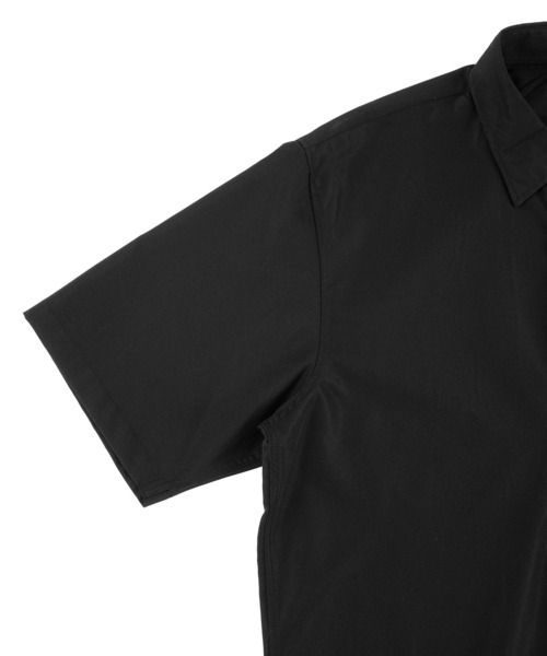 Figments（フィグメンツ）の「オーバーシルエットシャツ（シャツ/ブラウス・レディース・ブラック/ホワイト・FREE）」の11枚目の写真