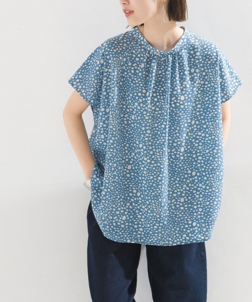 OMNES（オムネス）の「シフォンジョーゼットダルメシアン2WAYフレンチスリーブブラウス（シャツ/ブラウス・レディース・ブラック/ブルー/アイボリー・FREE）」の10枚目の写真