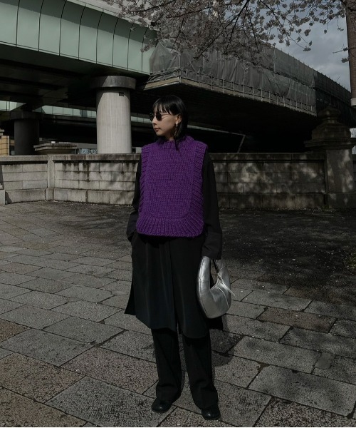 Ameri（アメリ）の「2WAY HAND KNIT VEST（ニット/セーター