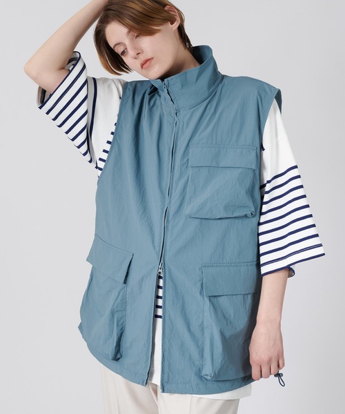 ONCILY（オンシェリー）の「MULTI POCKET NYLON VEST / マルチ