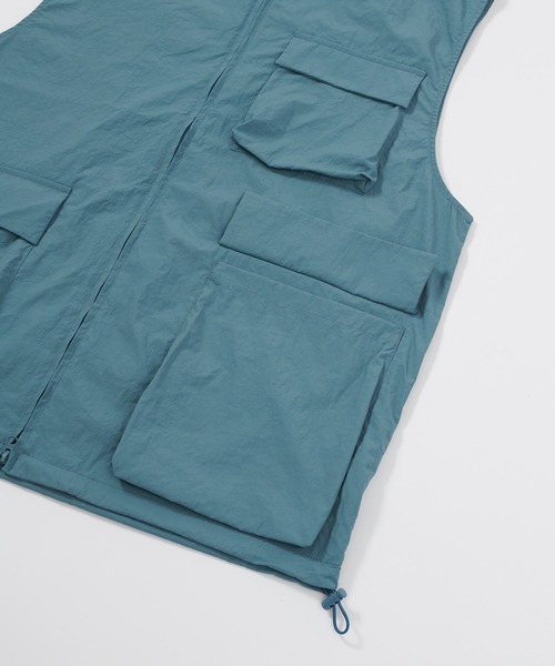 ONCILY（オンシェリー）の「MULTI POCKET NYLON VEST / マルチポケットナイロンベスト（ベスト・メンズ・ネイビー/ブルーグリーン・LARGE/MEDIUM）」の14枚目の写真