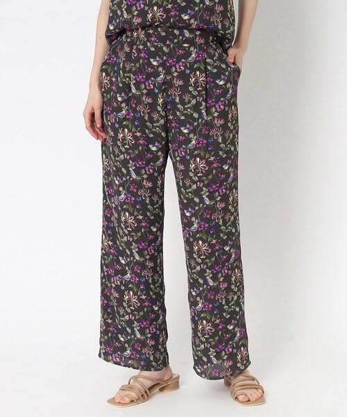 LAURA ASHLEY フラワープリントプリーツパンツ プライオリー柄 プリントガーゼパンツ（パンツ(単品)） | LAURA