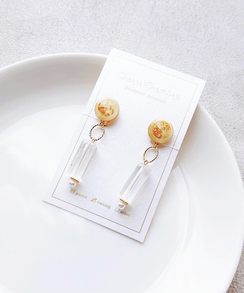 tone(トーン)の「【Cherie+Chambre】Vintage Button Earring #8(イヤリング・レディース・ピンク/グリーン・FREE)」の1枚目の写真