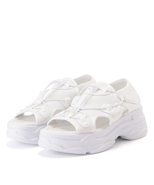 Lace Ladies（レースレディース）の「ナローストラップ付き厚底スニーカーサンダル（サンダル・レディース・ブラック/ブルー/ブラック×ホワイト/ホワイト/ベージュ・22.5/23/23.5/24/24.5/ 25）」の2枚目の写真