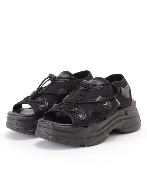 Lace Ladies（レースレディース）の「ナローストラップ付き厚底スニーカーサンダル（サンダル・レディース・ブラック/ブルー/ブラック×ホワイト/ホワイト/ベージュ・22.5/23/23.5/24/24.5/ 25）」の3枚目の写真