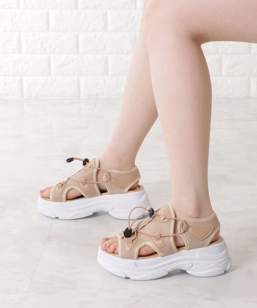 Lace Ladies（レースレディース）の「ナローストラップ付き厚底スニーカーサンダル（サンダル・レディース・ブラック/ブルー/ブラック×ホワイト/ホワイト/ベージュ・22.5/23/23.5/24/24.5/ 25）」の12枚目の写真