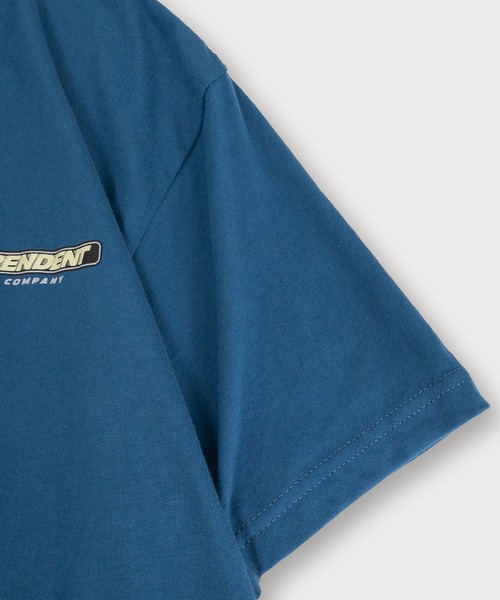 INDEPENDENT(インディペンデント)の「【0】【INDEPENDENT/インデペンデント】スネイクバックプリントTシャツ/ワンポイント/ビッグシルエット(Tシャツ/カットソー・メンズ・ブラック/ブルー・M/L/XL)」の4枚目の写真