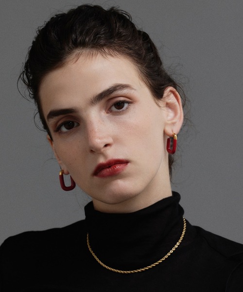CENE(セネ)の「【CENE】セネ/フォルムピアス(ピアス(両耳用)・レディース・ブラック/グリーン/ホワイト/レッド・FREE)」の15枚目の写真