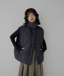 hellam | スタンドカラーダウンベスト(ダウンベスト)