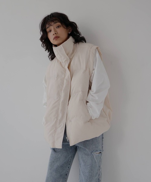 hellam(へラム)の「スタンドカラーダウンベスト(ダウンベスト・レディース・ブラック/アイボリー/チャコールグレー・FREE)」の22枚目の写真