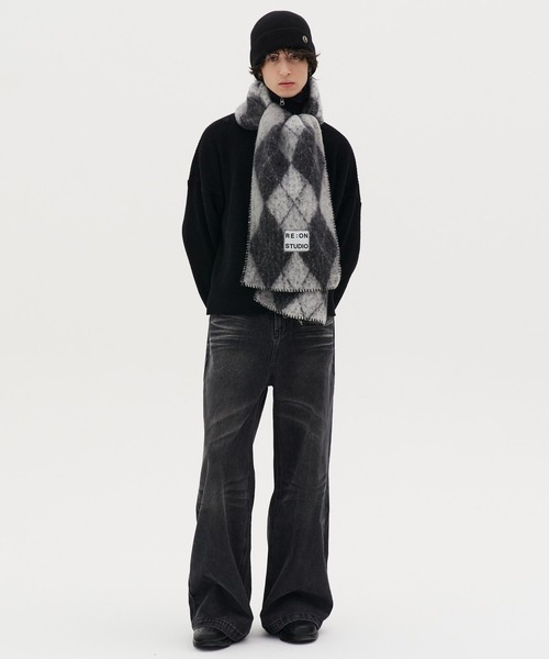 REON STUDIO（レオンスタジオ）の「韓国ブランド RE:ON STUDIO レオンスタジオ EMBROIDERY CHECK MUFFLER ステッチ チェックマフラー ボリューム マフラー アーガイル柄 マフラー 防寒グッズ 韓国ファッション（マフラー・メンズ・ブルー/ブラウン/ブラック/グリーン・ONE SIZE）」の11枚目の写真