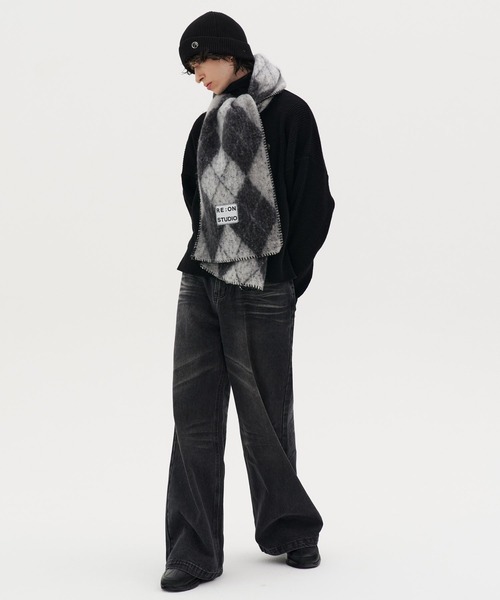 REON STUDIO（レオンスタジオ）の「韓国ブランド RE:ON STUDIO レオンスタジオ EMBROIDERY CHECK MUFFLER ステッチ チェックマフラー ボリューム マフラー アーガイル柄 マフラー 防寒グッズ 韓国ファッション（マフラー・メンズ・ブルー/ブラウン/ブラック/グリーン・ONE SIZE）」の12枚目の写真