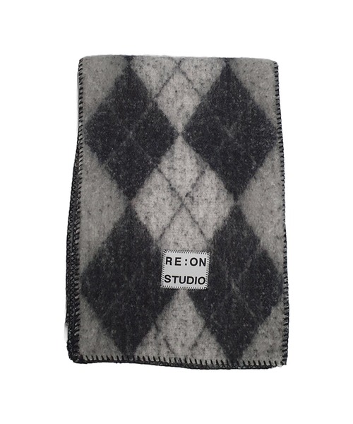 REON STUDIO（レオンスタジオ）の「韓国ブランド RE:ON STUDIO レオンスタジオ EMBROIDERY CHECK MUFFLER ステッチ チェックマフラー ボリューム マフラー アーガイル柄 マフラー 防寒グッズ 韓国ファッション（マフラー・メンズ・ブルー/ブラウン/ブラック/グリーン・ONE SIZE）」の6枚目の写真