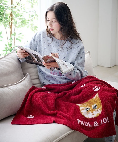 PAUL & JOE 猫顔プリント ルームウェア⭐︎M〜L新品未使用タグ付き PAUL&JOE】ランダム猫足跡ジャガード ブランケット（その他ルーム