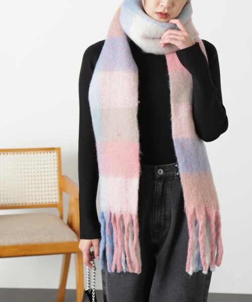 FREE'S MART（フリーズマート）の「◆大柄チェックストール（マフラー・レディース・ブルー系その他/イエロー系その他/ピンク系その他・ﾌﾘ-）」の8枚目の写真