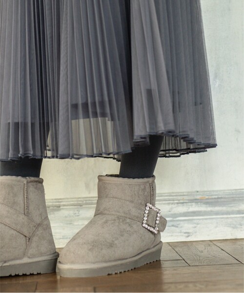 OPAQUE.CLIP(オペークドットクリップ)の「◆ビジュー付きフェイクムートンブーツ(ブーツ・レディース・サンドベージュ/ブラック・02/03)」の7枚目の写真
