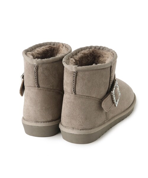 OPAQUE.CLIP(オペークドットクリップ)の「◆ビジュー付きフェイクムートンブーツ(ブーツ・レディース・サンドベージュ/ブラック・02/03)」の20枚目の写真