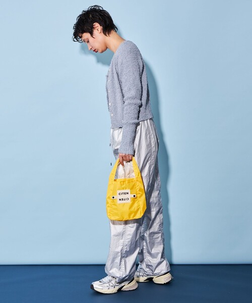 CITEN（シテン）の「＜CITEN＞クルクルパッチン ワンハンドルS（ハンドバッグ・レディース・シルバー/ロイヤルブルー/イエロー/ブラック/ホワイト・FREE）」の11枚目の写真